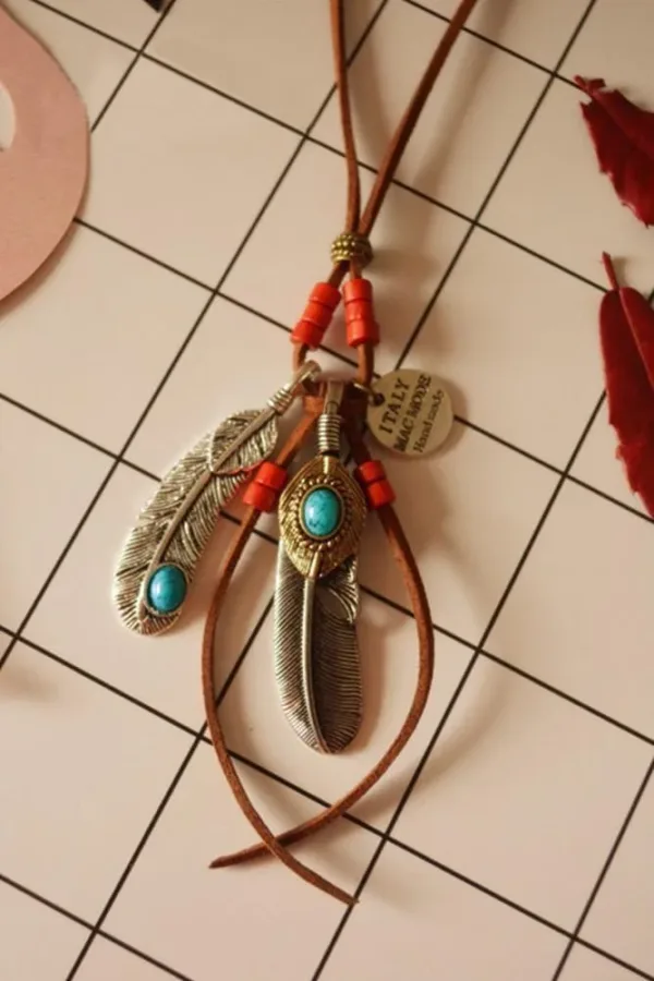 Feather Leaf Tassel Necklace - Image 2